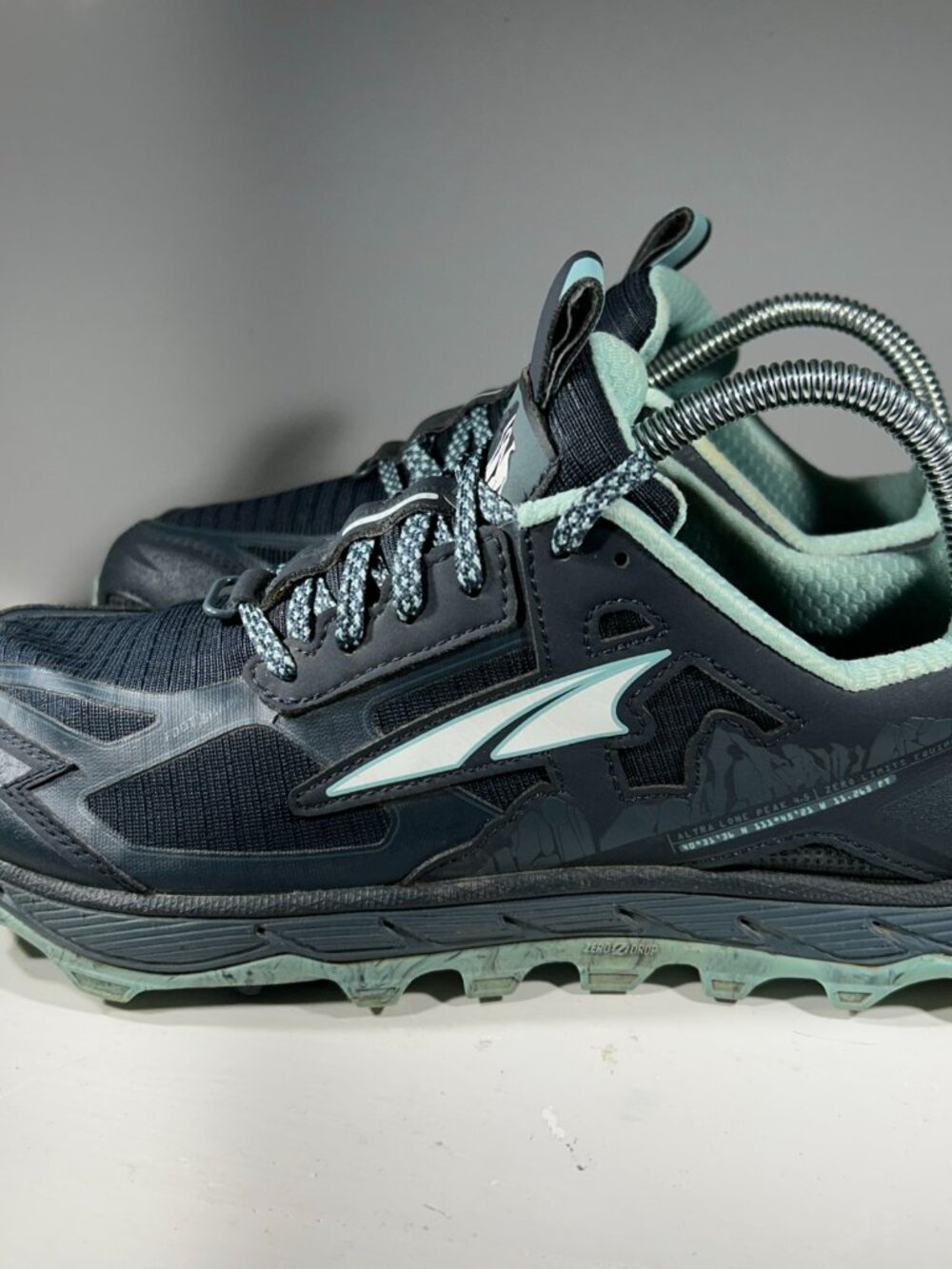 Altra Lone Peak Trail Running Shoes Womens Size 8.5 Navy Hiking Sneaker Camping